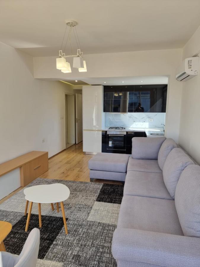 Apartamento Shkodra Center Exterior foto